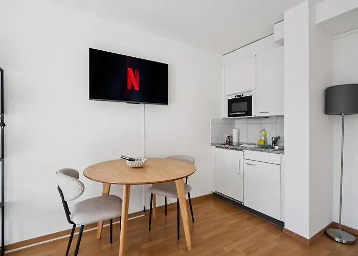 - Crown 43 Apartment Zurich