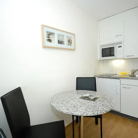 - Crown 43 * 취리히